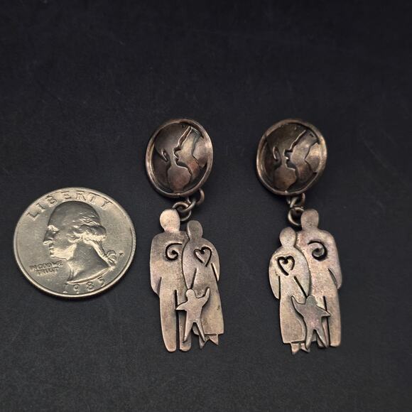 Far Fetched Sterling Silver Mother's Day Earrings Family Mom Dad Child - Picture 3 of 9